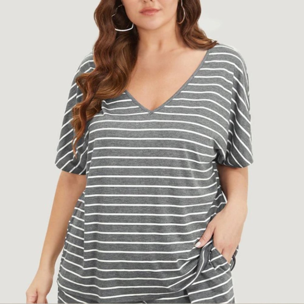 BloomChic grey dolman t-shirt